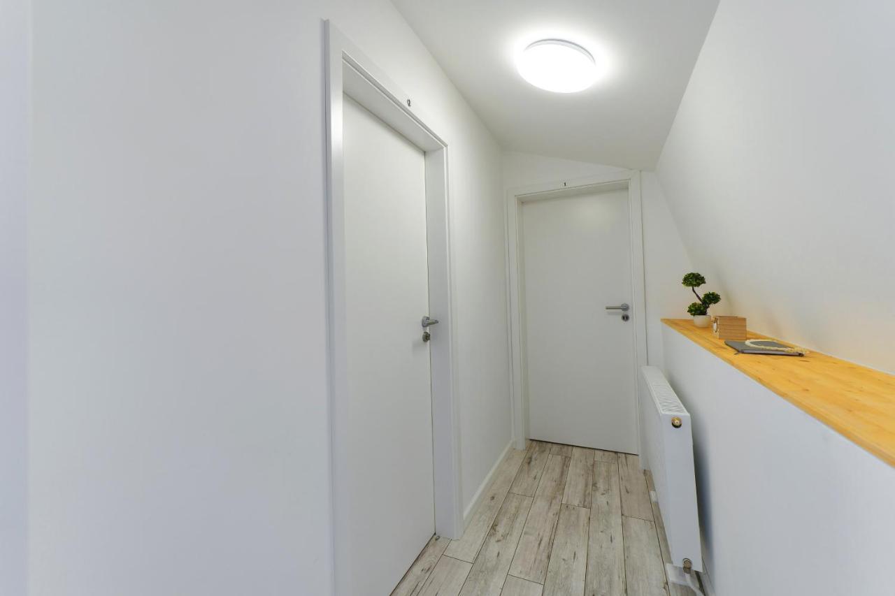 Bella House Apartaments Craiova Kültér fotó